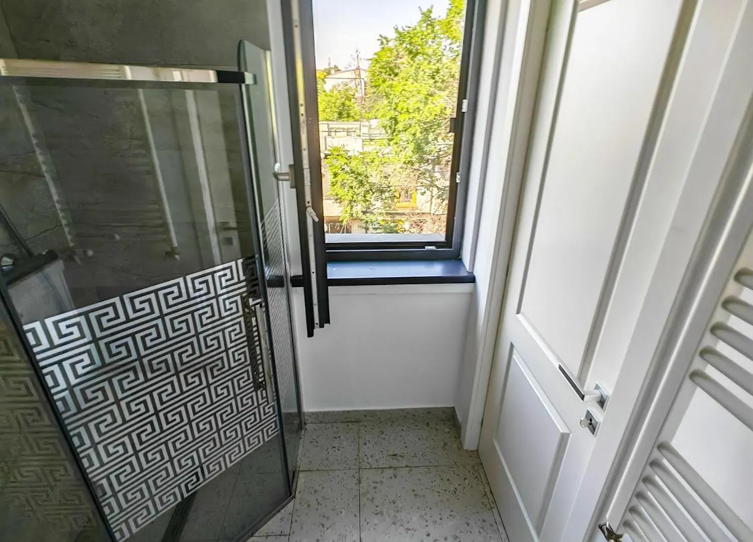 Apartamento Beautiful New Studios Super Location Bucarest